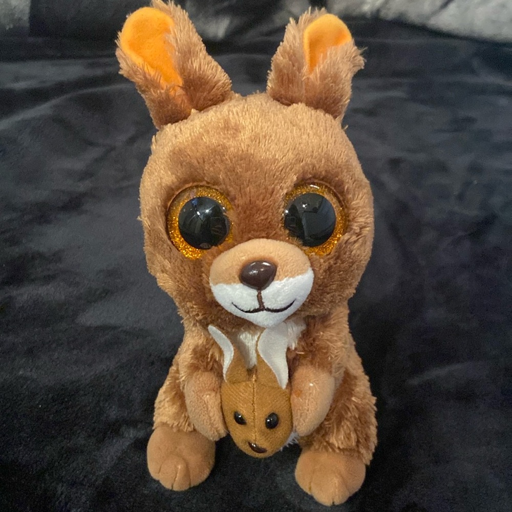 🍭**Rare** KIPPER 2017 Ty Silk Beanie Boo Kipper Kangaroo with Baby Roo